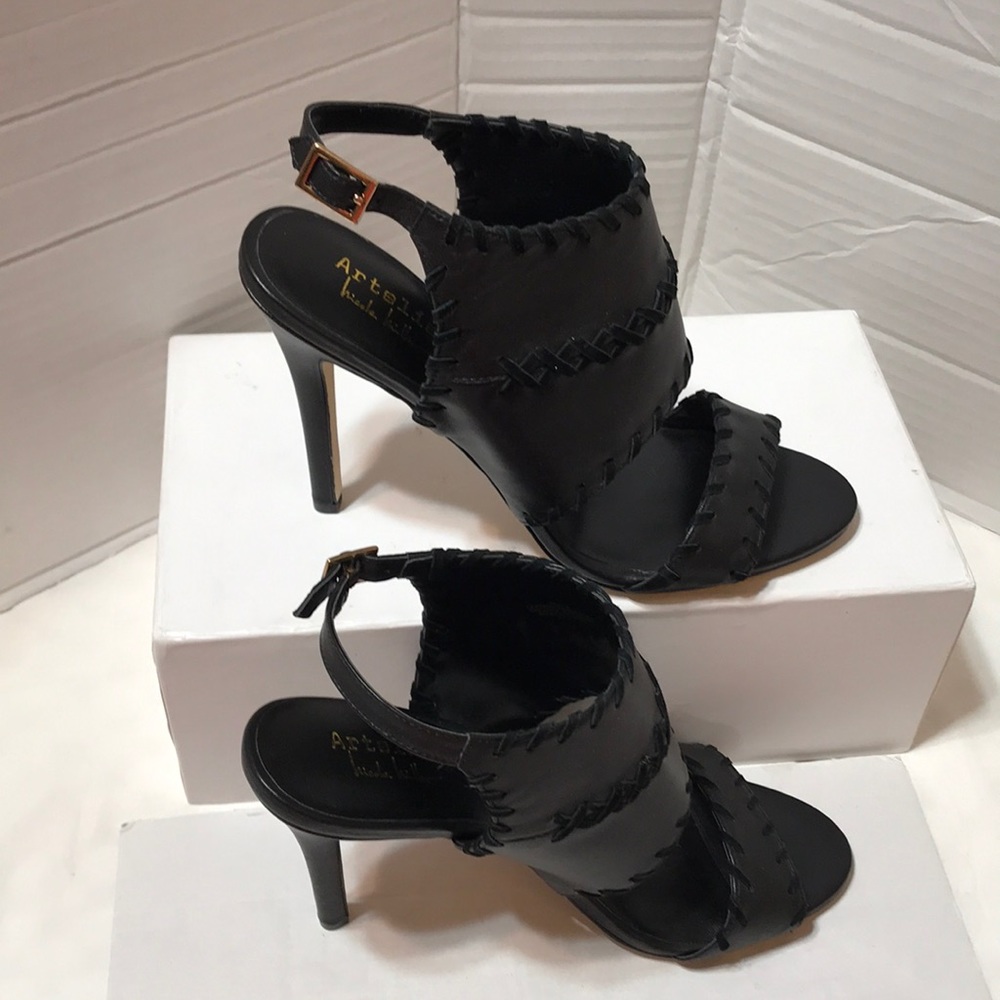 New! Atelier Nicole Miller leather upper heels